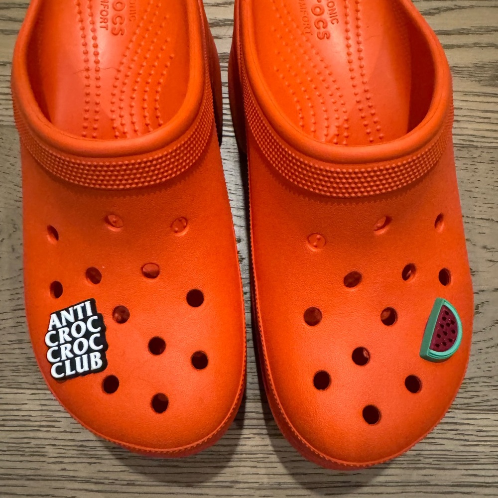 CROCS Vibrant Orange Platform Clogs